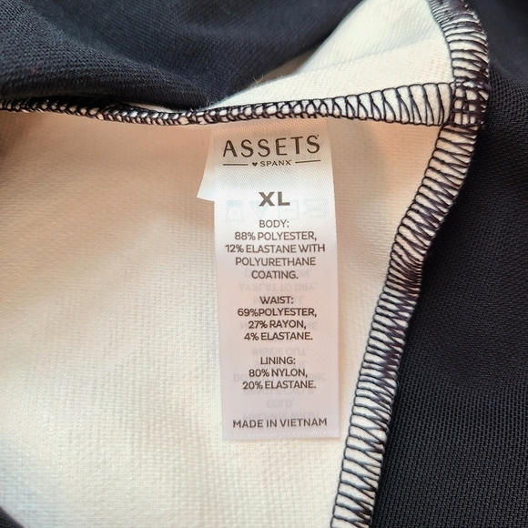 Assets by Spanx Textured Snakeskin Print High-waisted Pant, Pullon, Size XL - Picture 6 of 6